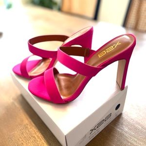 Hot pink Sandals/heels